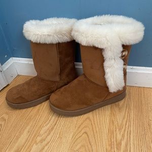 SO (Kohls) suede fuzzy boots